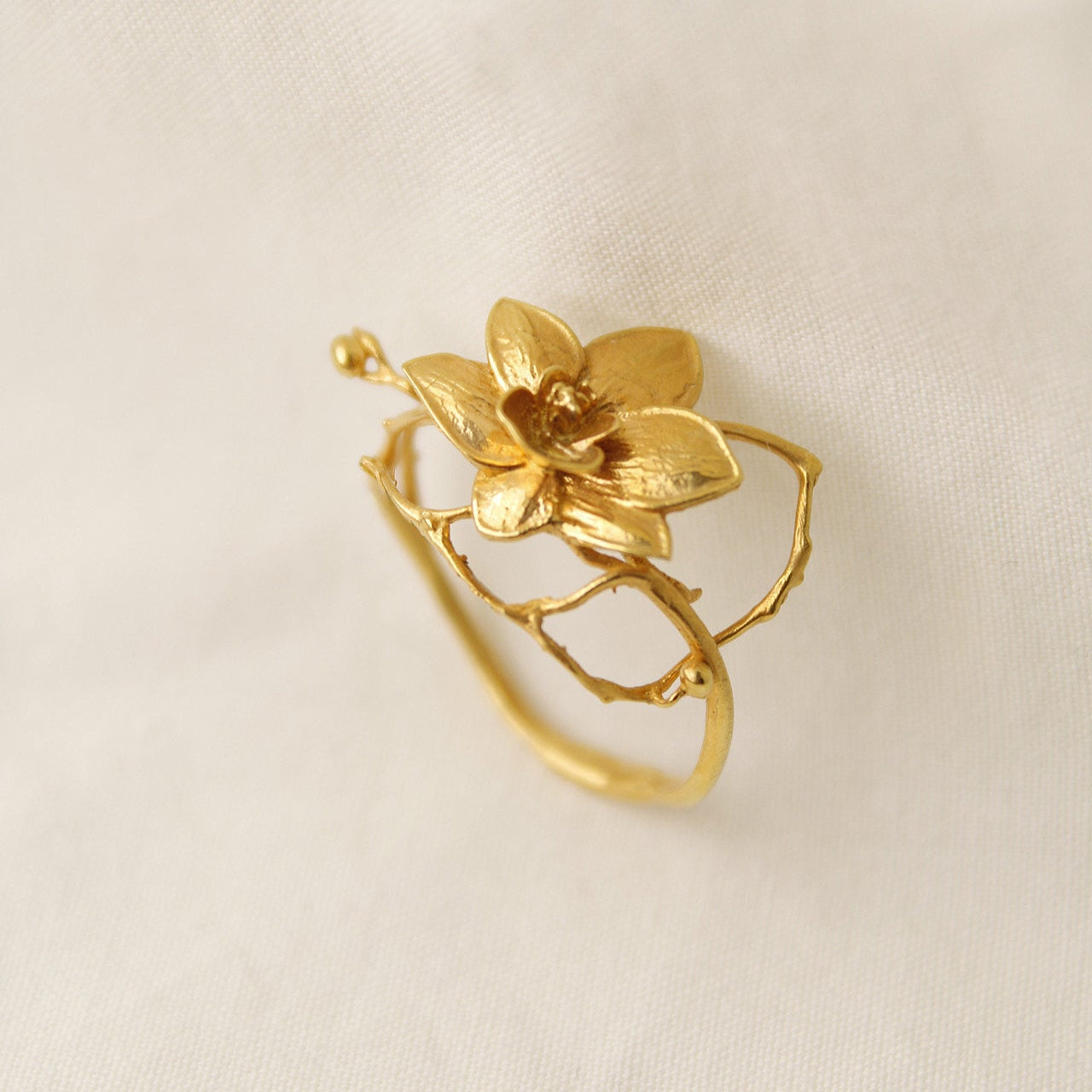 Anillo Orquídea Oro Salá