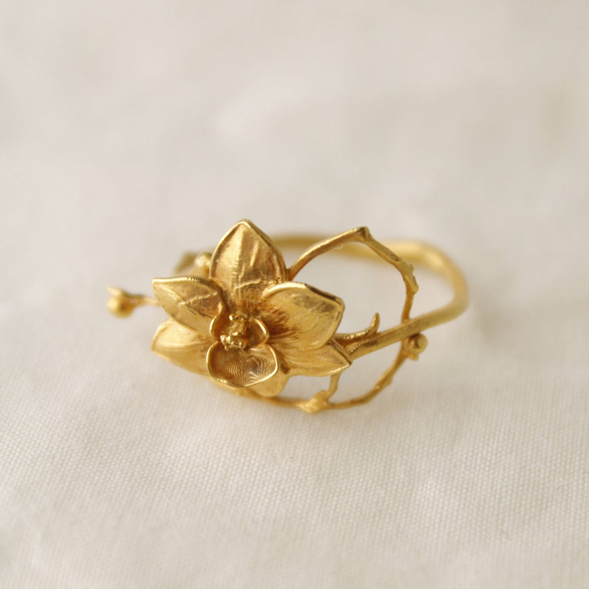 Anillo Orquídea Oro Salá