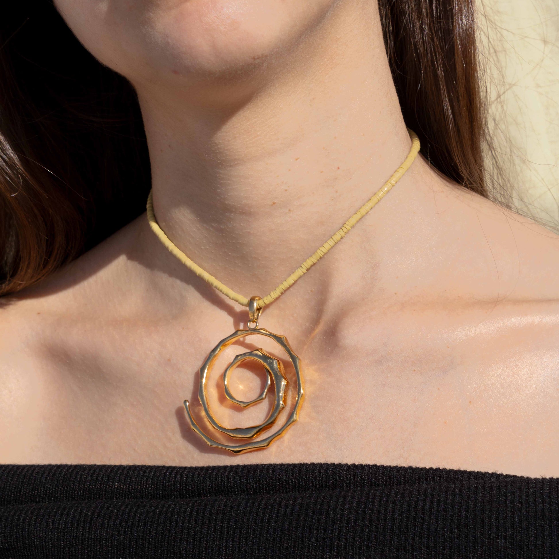 Colgante Espiral Oro Salá