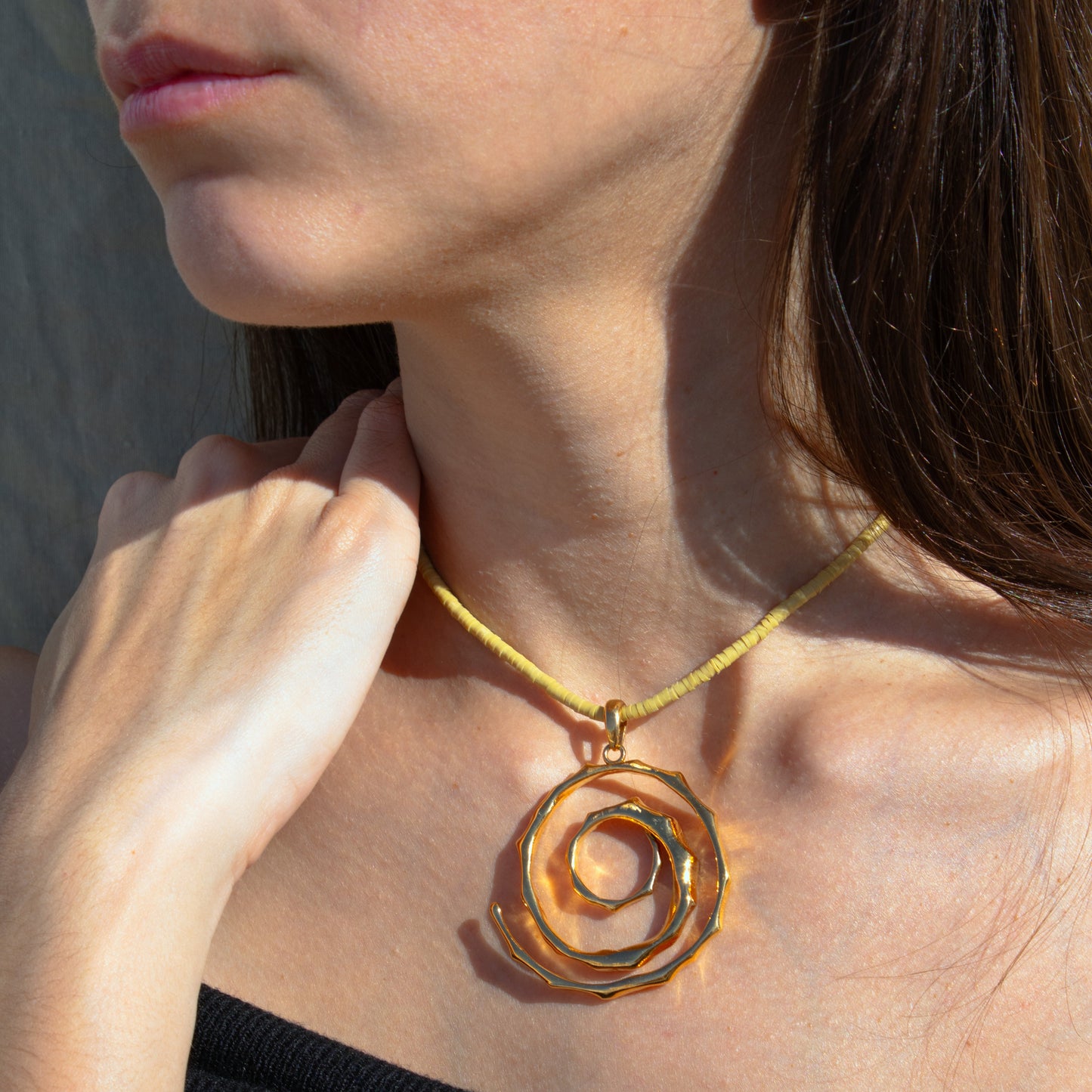 Colgante Espiral Oro Salá