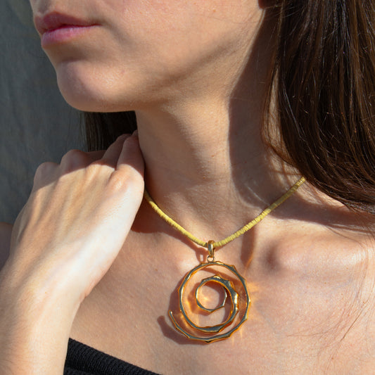Colgante Espiral Oro Salá